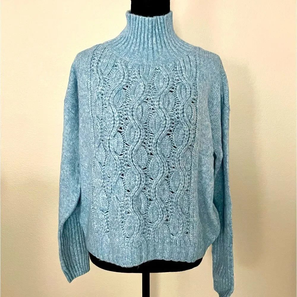 NWT White House Black Market Cable Knit Turtleneck Sweater